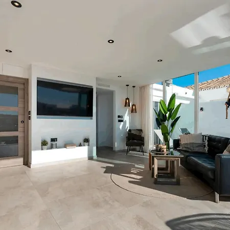 Fantastic Duplex Penthouse Апартаменты *